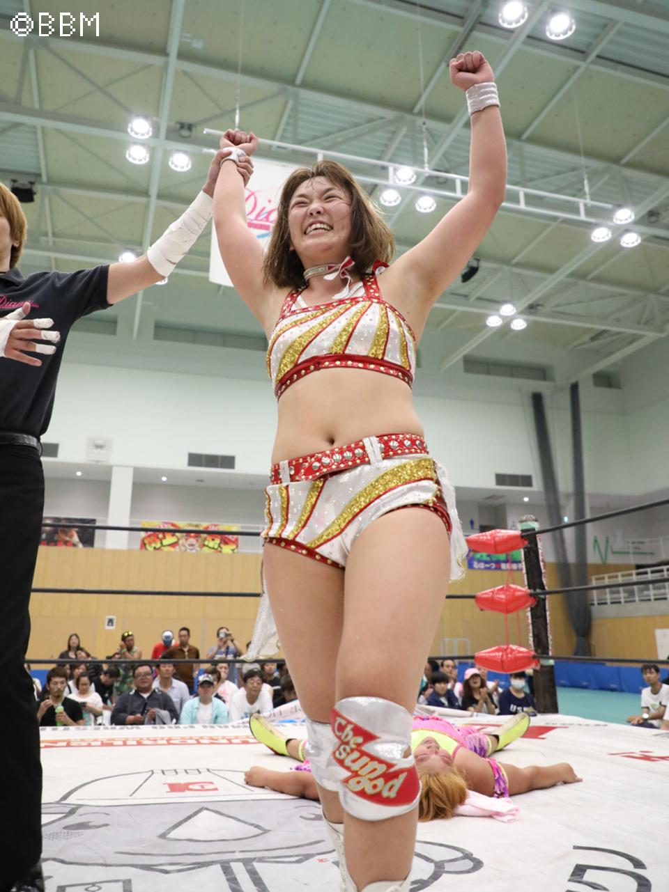 長浜浩江　女子プロレス 美品【BBM】true heart 2016 No.065 長浜浩江 レギュラーカード 女子 プロレスリングWAVE [同梱可]  ☆mciの落札情報詳細 - Yahoo!オークション落札価格検索 オークフリー